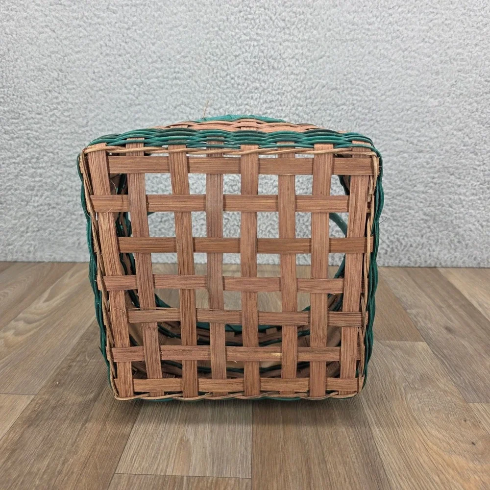 Rustic Woven Splint Christmas Basket Green Pine Tree Stencil Fixed Handle 13in